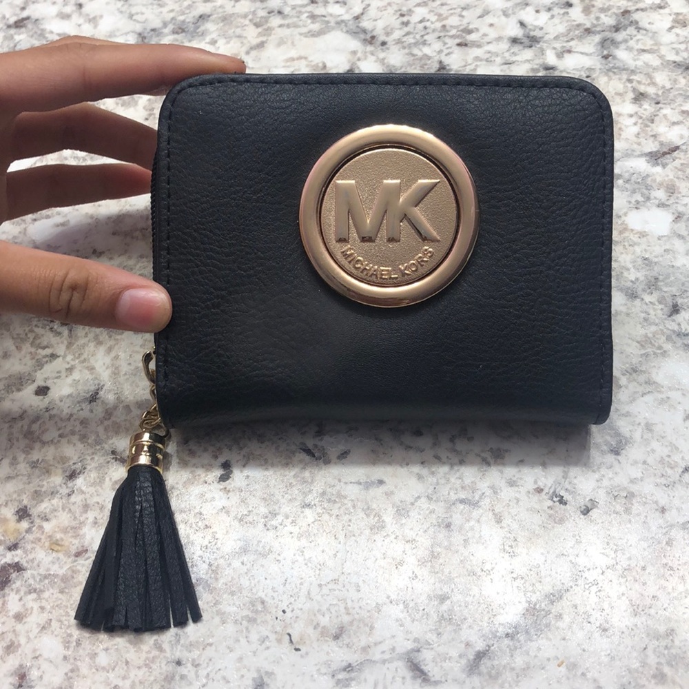 Black “Michael kors” wallet